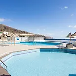 Home2book Relax Caletillas, Terrace & Pool 公寓 坎德拉里亚
