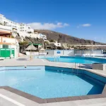 Home2book Relax Caletillas, Terrace & Pool * 坎德拉里亚